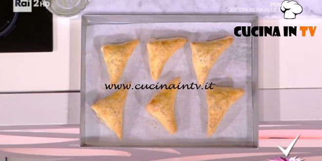 Detto Fatto - Formaggio spalmabile e triangoli cremosi ricetta Roger Massari