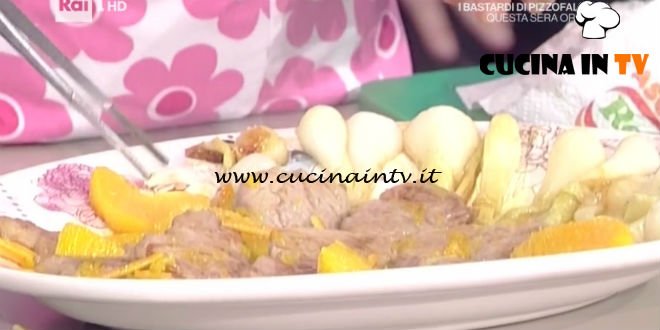 La Prova del Cuoco - Medaglioni di maiale all’arancia con cipolline glassate ricetta Anna Moroni