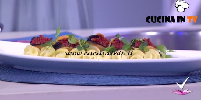 Detto Fatto | Tiella di riso patate e cozze ricetta Ilario Vinciguerra