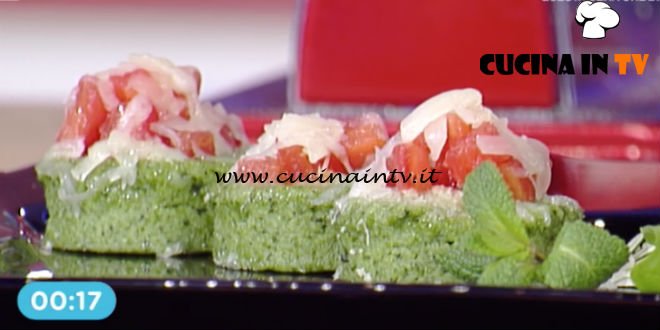 Prova del Cuoco | Gnocchi di semolino verdi con pomodoro e provola affumicata ricetta Fava