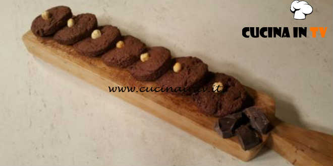 Cotto e Mangiato | Biscottoni nocciole e cioccolato ricetta Tessa Gelisio