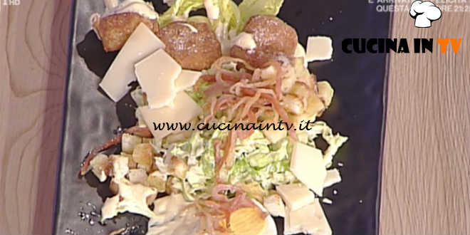 Prova del Cuoco | Caesar salad con pollo uova alici e guanciale croccante ricetta Fava