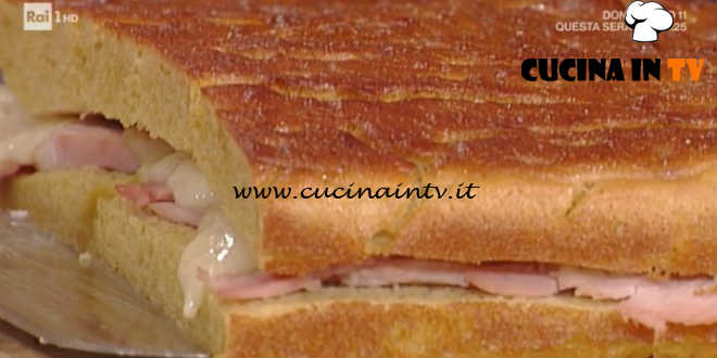 La Prova del Cuoco - Focaccia Enkir con prosciutto cotto e toma piemontese ricetta Gabriele Bonci