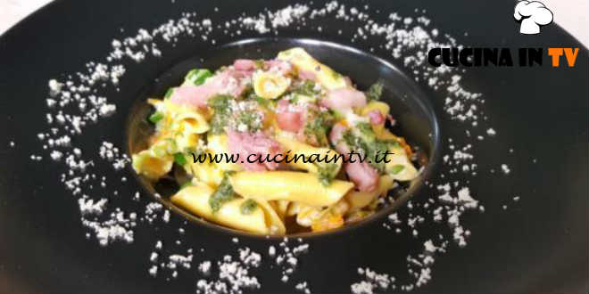 Cotto e Mangiato | Garganelli con fiori di zucca e pancetta dolce ricetta Tessa Gelisio