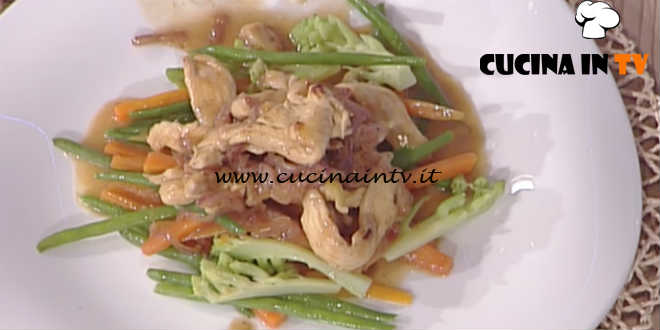 Prova del Cuoco | Straccetti di pollo con verdurine al burro ricetta Bertol