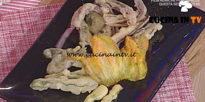 La Prova del Cuoco - Tempura di zucchine radicchio tardivo fiori di zucca e salvia ricetta Gian Piero Fava