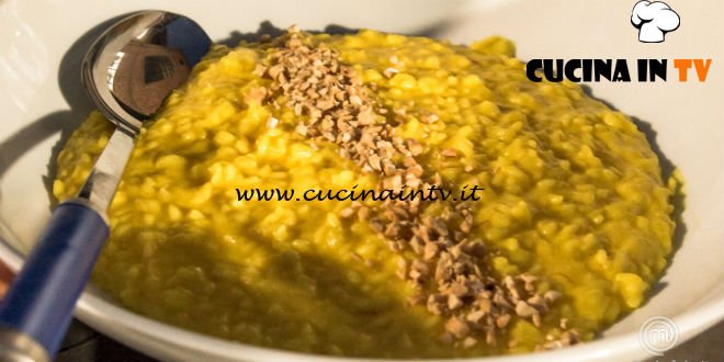 Masterchef Italia 7 - ricetta Risotto zafferano e anacardi di Alberto Menino