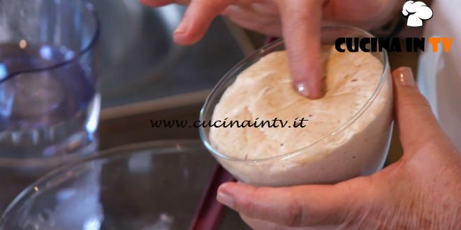 Ricette all’italiana | Lievito madre ricetta Anna Moroni