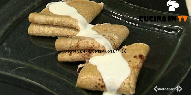 Cotto e mangiato - Crespelle allo sgombro e radicchio ricetta Tessa Gelisio