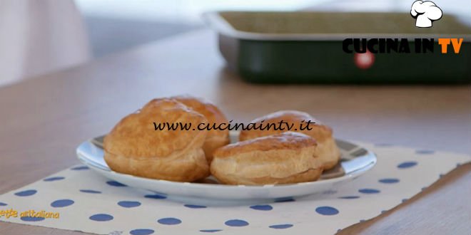 Ricette all’italiana | Rustico leccese ricetta Anna Moroni