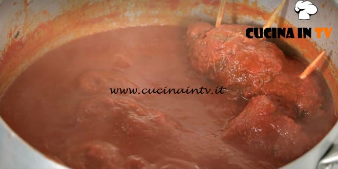 In cucina con Imma e Matteo - ricetta Ragù napoletano