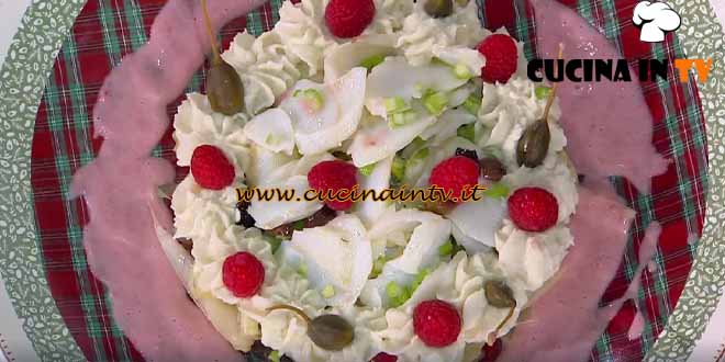 È sempre mezzogiorno | Baccalà con insalata sfiziosa ricetta Gian Piero Fava