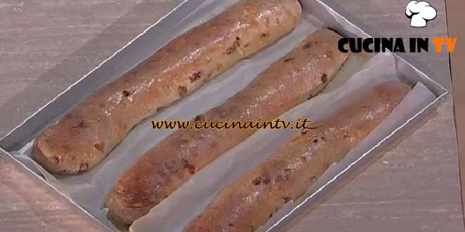 È sempre mezzogiorno | Filoncino all’uvetta ricetta Fulvio Marino