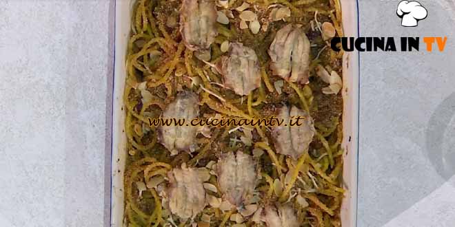 È sempre mezzogiorno | Pasta al forno con le sarde ricetta Giusina Battaglia