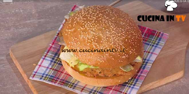 È sempre mezzogiorno | Hamburger di pollo ricetta Fulvio Marino