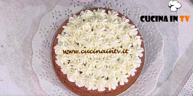 È sempre mezzogiorno | Torta cappuccino ricetta Natalia Cattelani