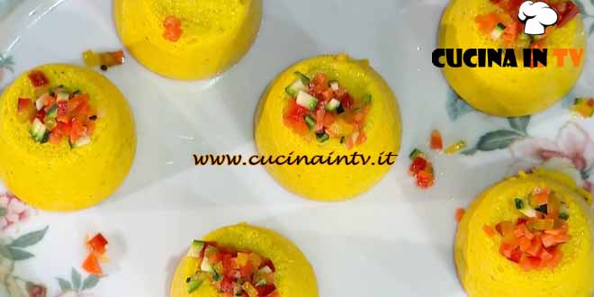 È sempre mezzogiorno | Flan di patate e curcuma con verdurine ricetta Sonia Peronaci