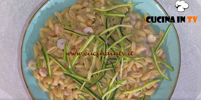 È sempre mezzogiorno | Gnocchetti ceci zucchine e gamberetti ricetta Antonio Paolino