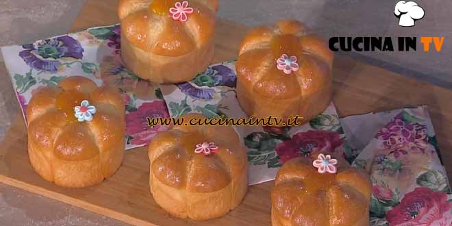 È sempre mezzogiorno | Roselline da colazione ricetta Fulvio Marino