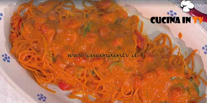 È sempre mezzogiorno | Spaghetti allo scarpariello ricetta David Fiordigiglio