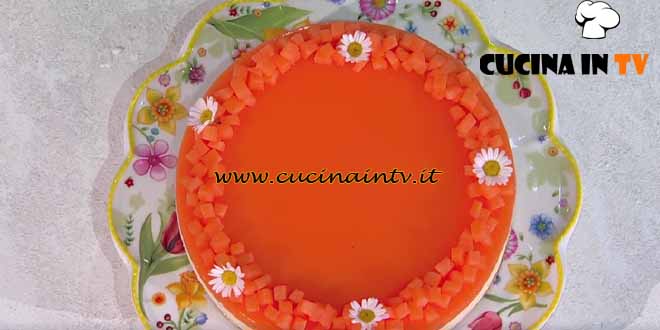 È sempre mezzogiorno | Torta fredda al melone ricetta Natalia Cattelani