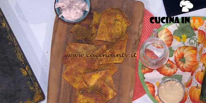 È sempre mezzogiorno | Focaccia veloce cipolle e zucchine ricetta Daniele Persegani