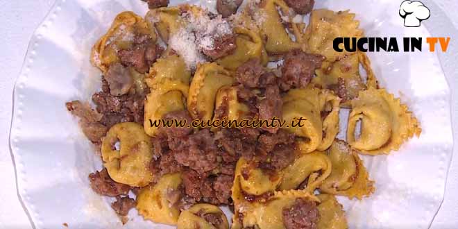 È sempre mezzogiorno | Ravioloni di mele e castagne ricetta Daniele Persegani