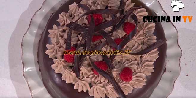 È sempre mezzogiorno | Torta cioccolato e peperoncino ricetta Sonia Peronaci