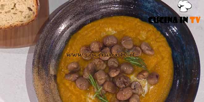 È sempre mezzogiorno |Vellutata zucca porro e castagne ricetta Chloe Facchini