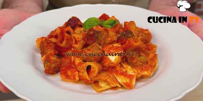 A tavola con Elpidio | Pasta al forno alla napoletana