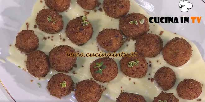 È sempre mezzogiorno | Patate in terra ricetta Enrico Croatti