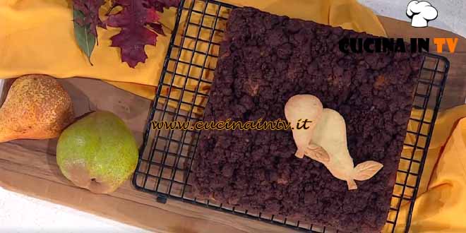 È sempre mezzogiorno | Torta pere e cacao ricetta Natalia Cattelani