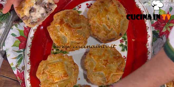 È sempre mezzogiorno | Tortini in festa ricetta gemelli Billi